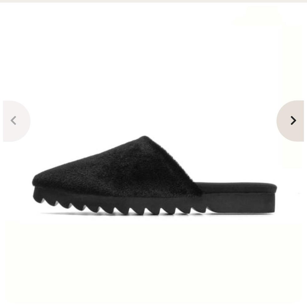 ROAM | Pony Mules Slick Faux Calf Hair | size 8